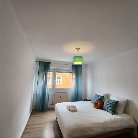 Apartment Familial/ Orangerie Straßburg