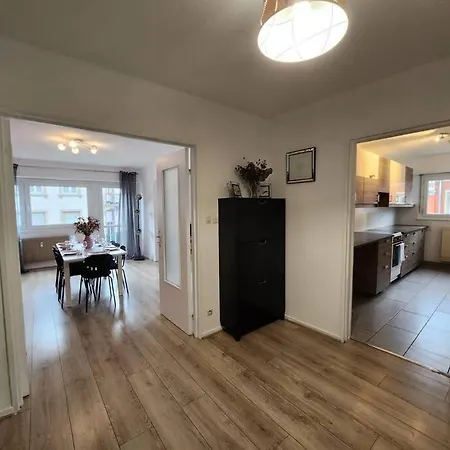 Familial/ Orangerie Apartment Straßburg